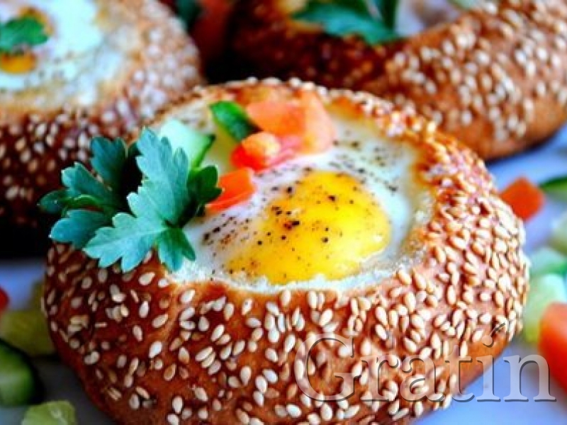 Яйцо в булочке рецепт в духовке | ХозОбоз - рецепты с историей