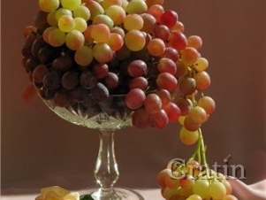 Больше винограда в праздничной фруктовой вазе! 