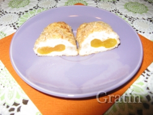 Куриные котлеты с курагой, запечённые в духовке