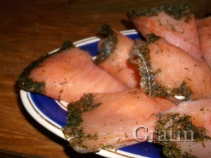 Конверты из шотландского лосося с сырной начинкой