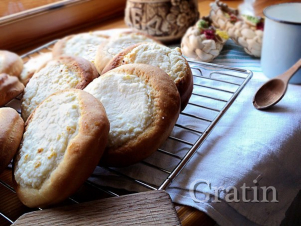 Питерская ржаная ватрушка с курагой и творогом