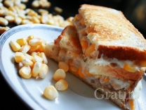 Горячий сэндвич «Золотая мозаика»