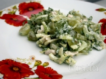 Зеленый салат с курицей Зеленый салат с курицей