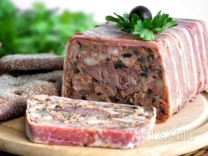 Мясной террин с шампиньонами Мясной террин с шампиньонами