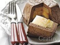 Слоёный десерт из баварского крема «Шоколад и груша» 